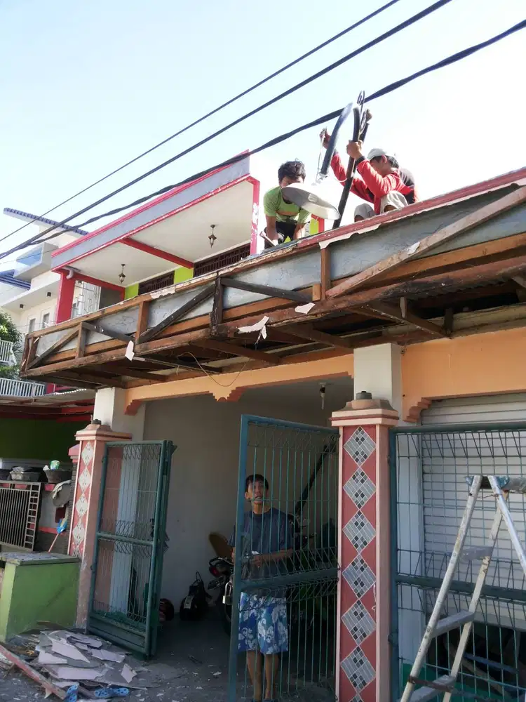 Spesialis perbaikan kanopi dan instalasi talang atap