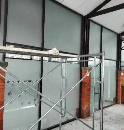 STIKER KACA SANDBLAST ES KACA FILM ONEWAY VISION CUTTING STICKER JOGJA