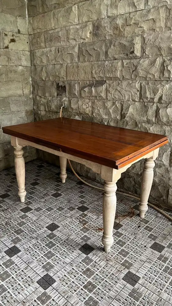 Meja Makan Second Mindi