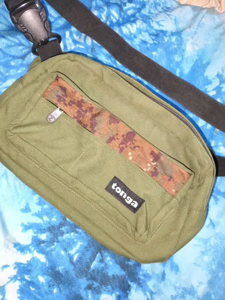 Tas selempang Sling Bag