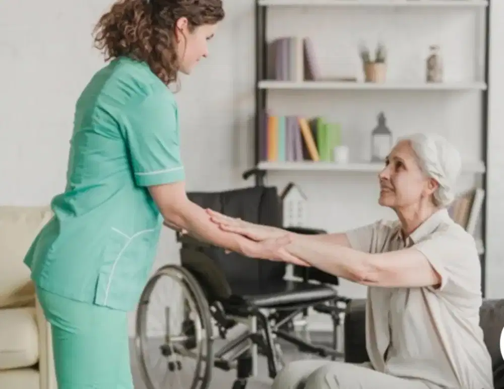 lowongan infal lansia bed rest sambil beres-beres rumah