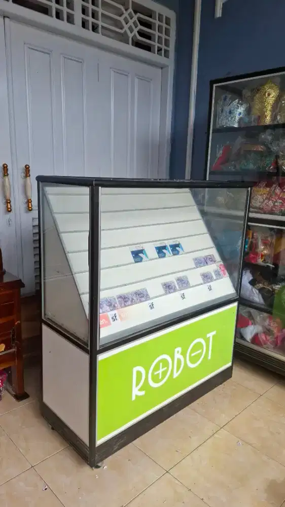 DI JUAL ETALASE KONTER, Kondisi Mulus