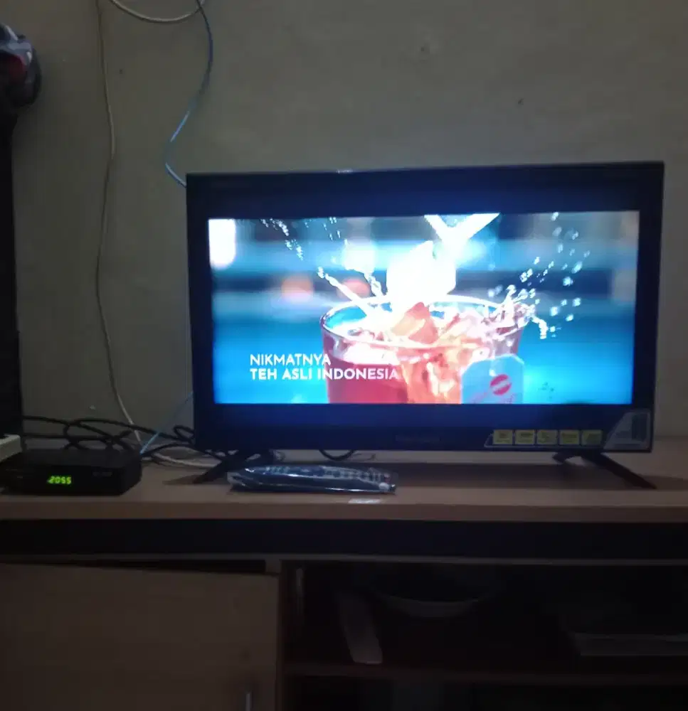 TV led polytron 24 inchi normal