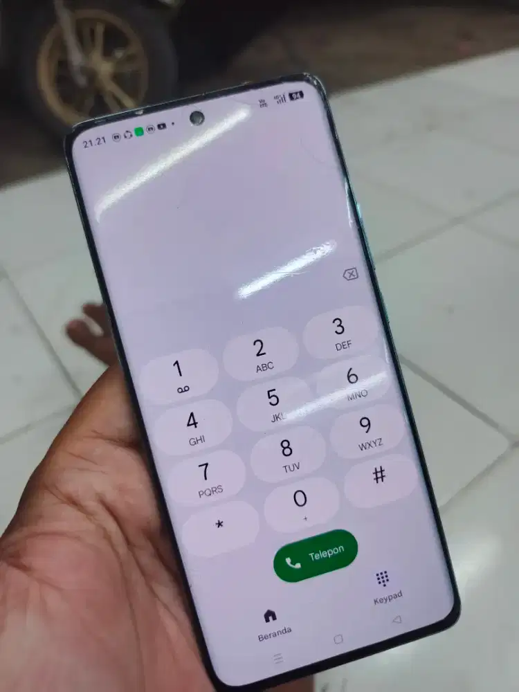 Oppo reno 11 5G 8/256 ,retak kaca atas dkit ,hp lancar jyaaa