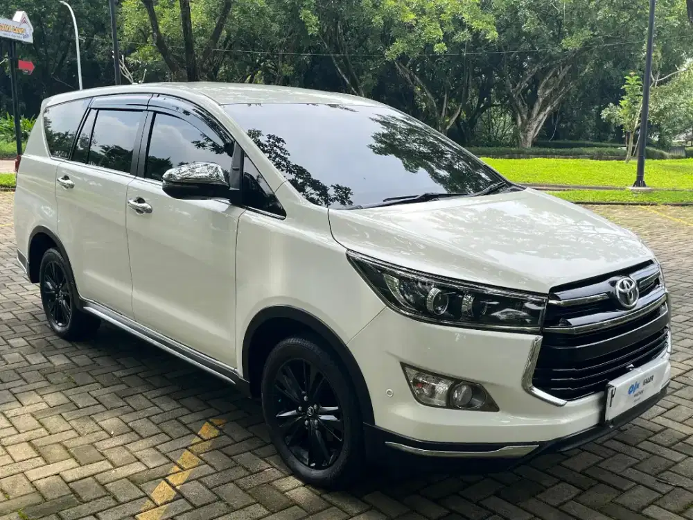 VENTURER AT DIESEL 2019 LOW KM