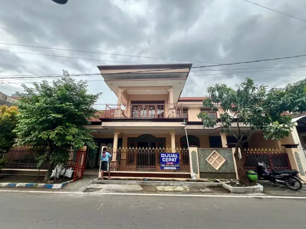 Rumah Besar 2 Lantai Perum ikan Piranha