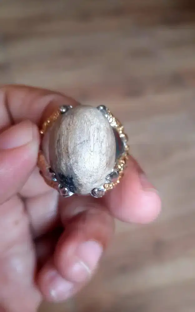 Batu Natural White Sapphire