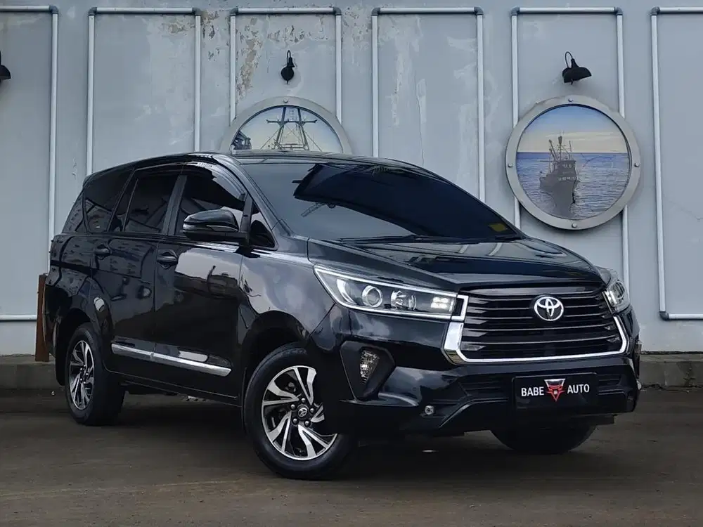 Toyota Innova 2.4 V lux diesel 2021 (low km)