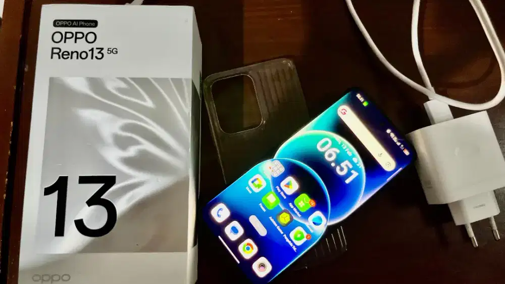 OPPO RENO 13 5g. Ram 12gb memory 256Gb