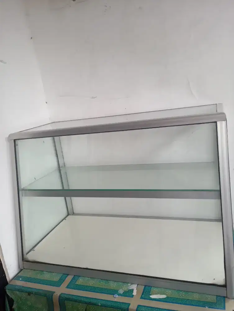 Jual cepat Etalase Bekas Jualan Nasi Kuning