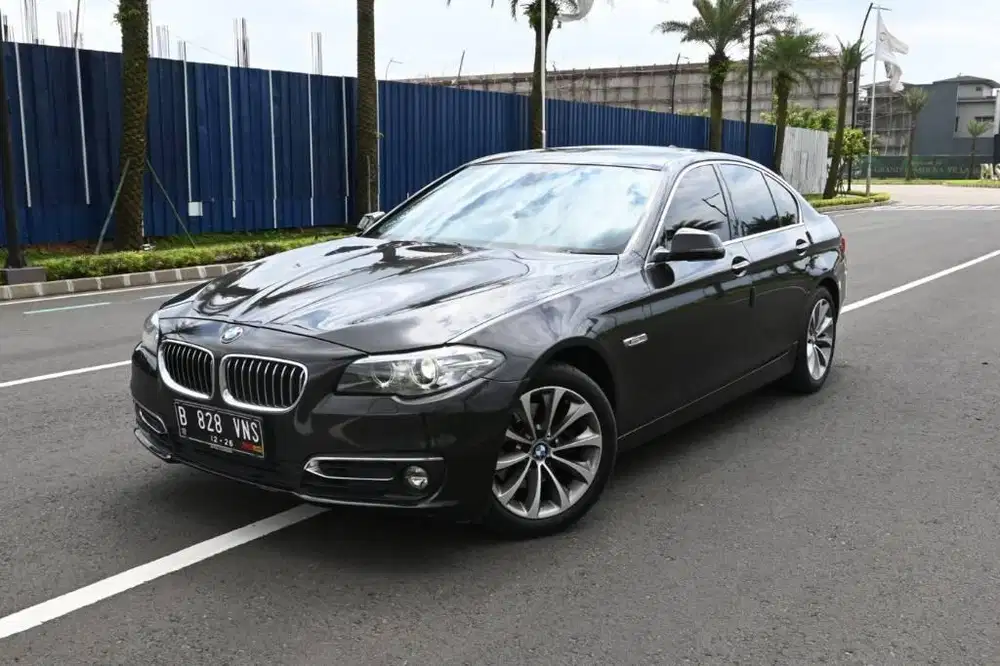 BMW 520i LCi 2015 F10 (TDP9jt)