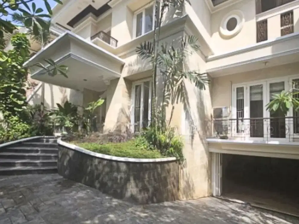 Disewakan Rumah Mewah Di Area Pondok Indah Jakarta Selatan STD659