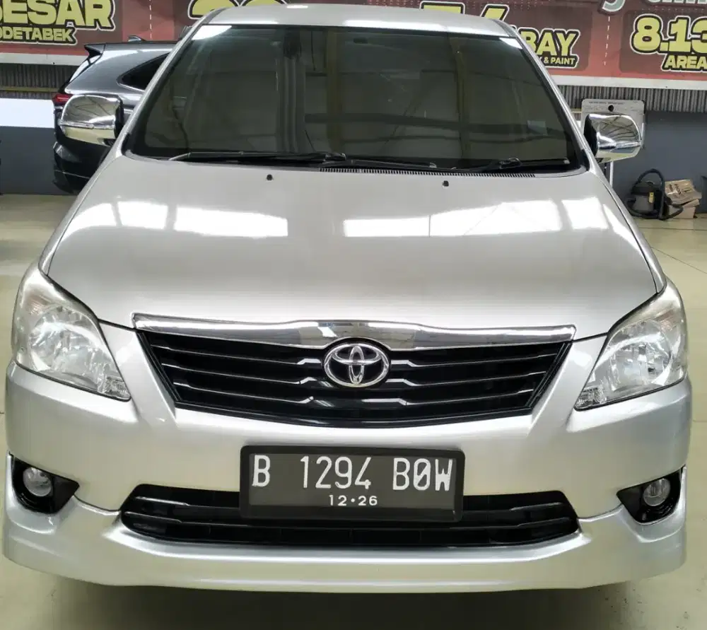 Toyota Kijang Innova 2011 Bensin