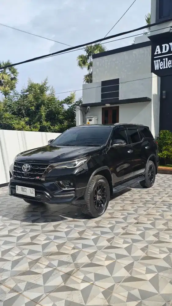 toyota fortuner 2.8 GR AT diesel 2023