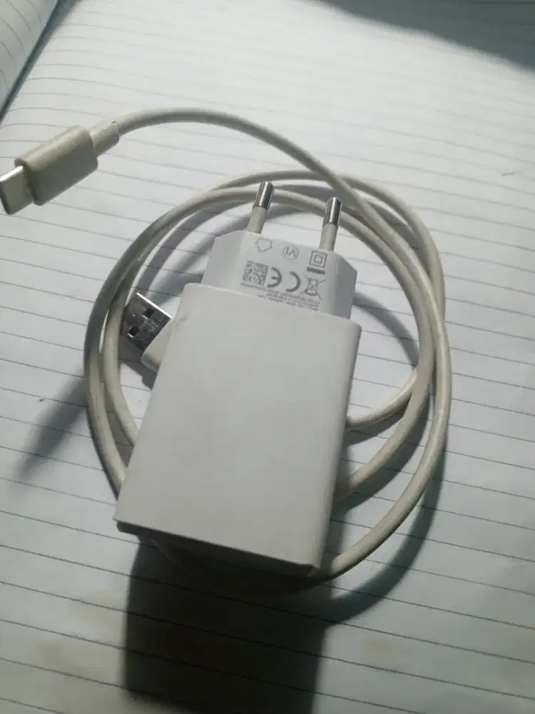Charger original dari hp
