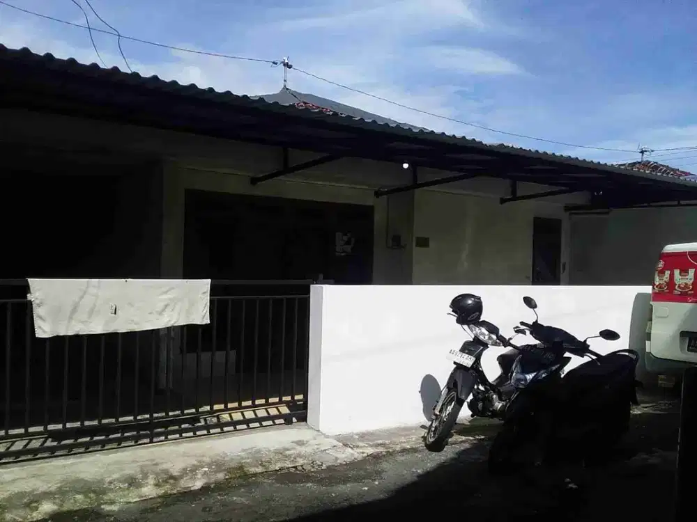 DIJUAL RUMAH SIAP HUNI DEKAT RSJ , ARMADA ESTATE ,UNTIDAR