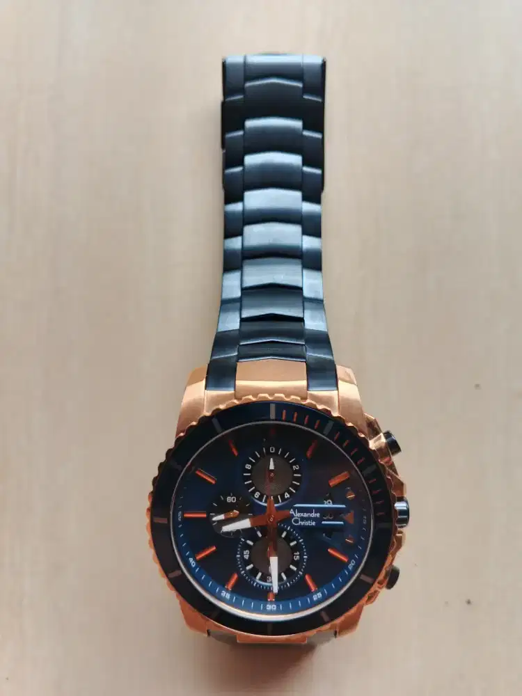 Jam tangan pria ALEXANDRE CHRISTIE