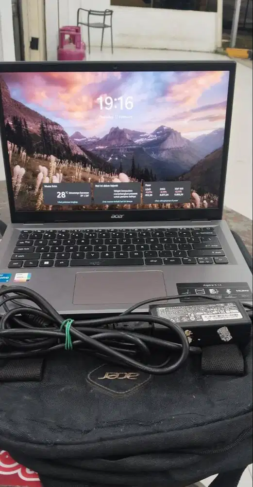 Laptop Acer Core I5, Ram 8 Giga, Harddsik 512 Giga