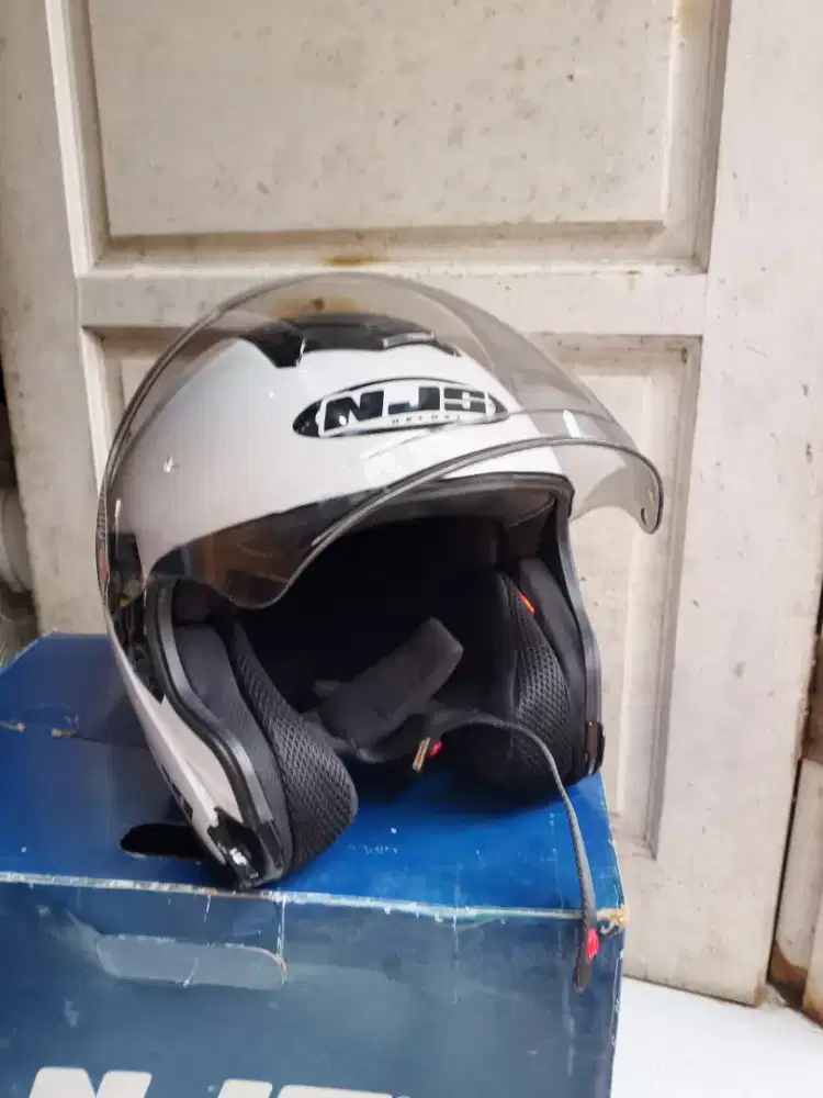 JUAL HELM NJS KAIROZ PUTIH