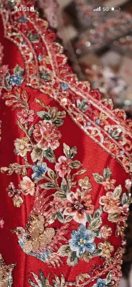 Dicari tukang payet tempel brokat