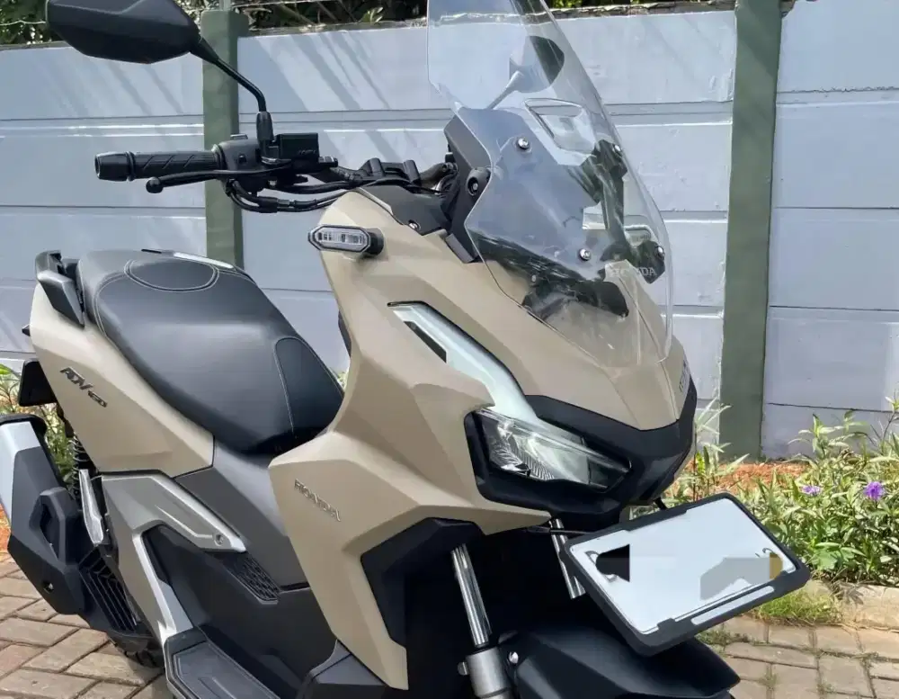 Honda ADV Tahun 2024
Sudah ABS