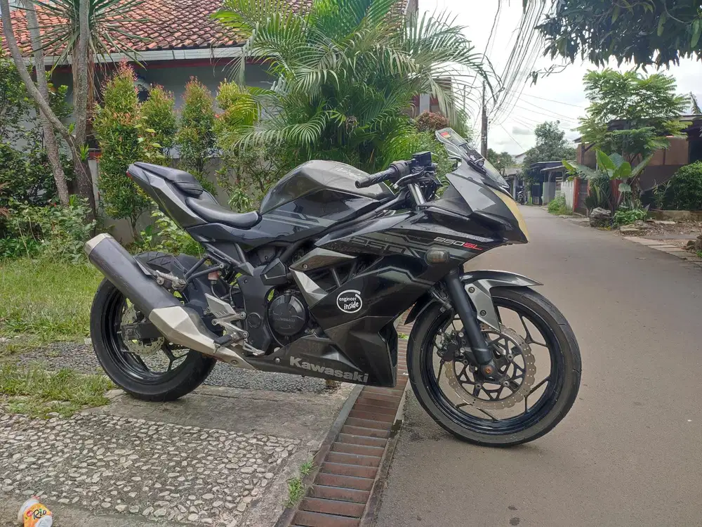 DIJUAL NINJA MONO 250 RR TAHUN 2017 CAKEP