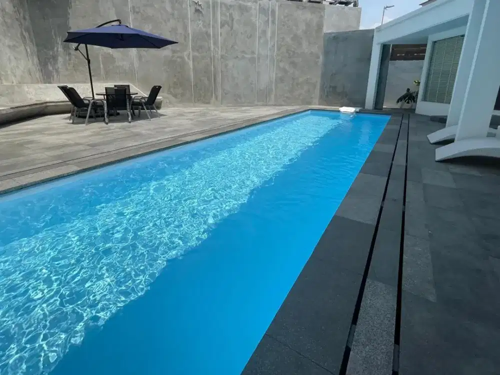 Prestigious Private Residence With Pool At Lippo Cikarang