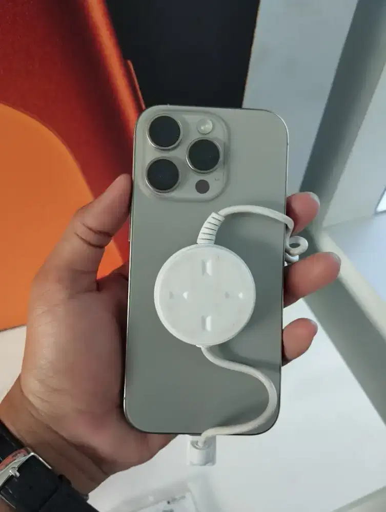 iPhone 16 pro cashback UpTo 1 juta