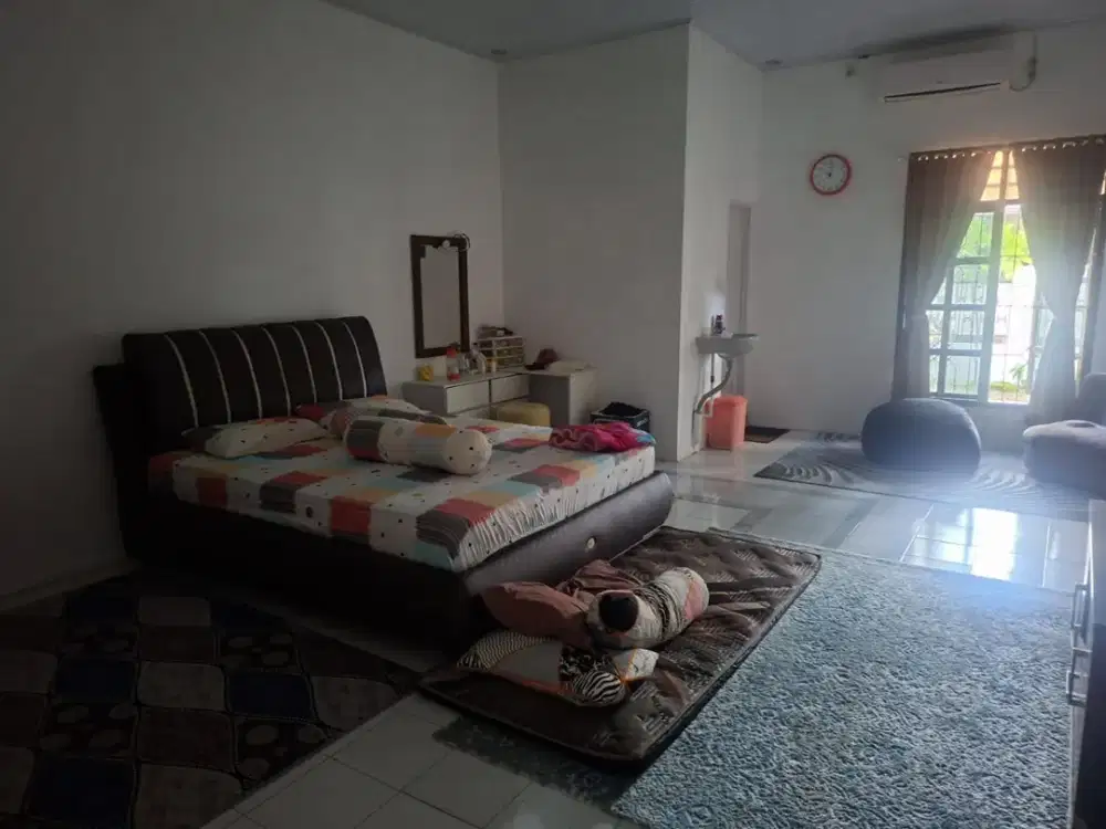 rumah dalam kompleks gubernuran hertasning pettarani