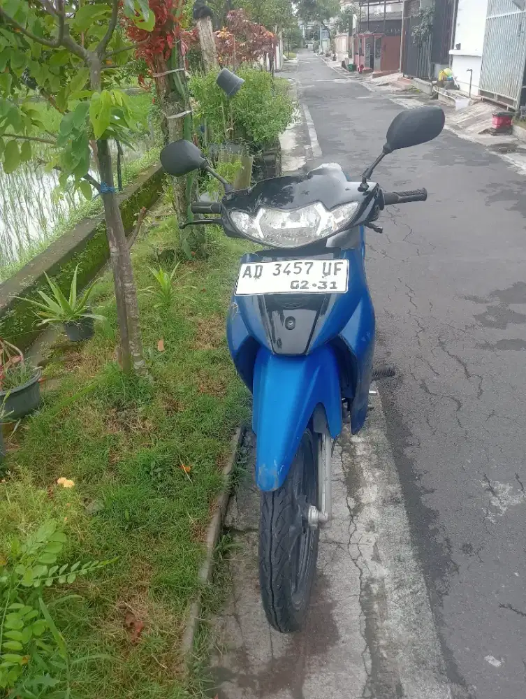 Di jual motor kesayangan smash SR 2005