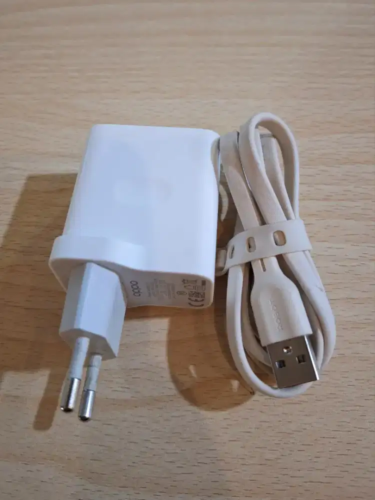 Charger pengisian cepat oppo