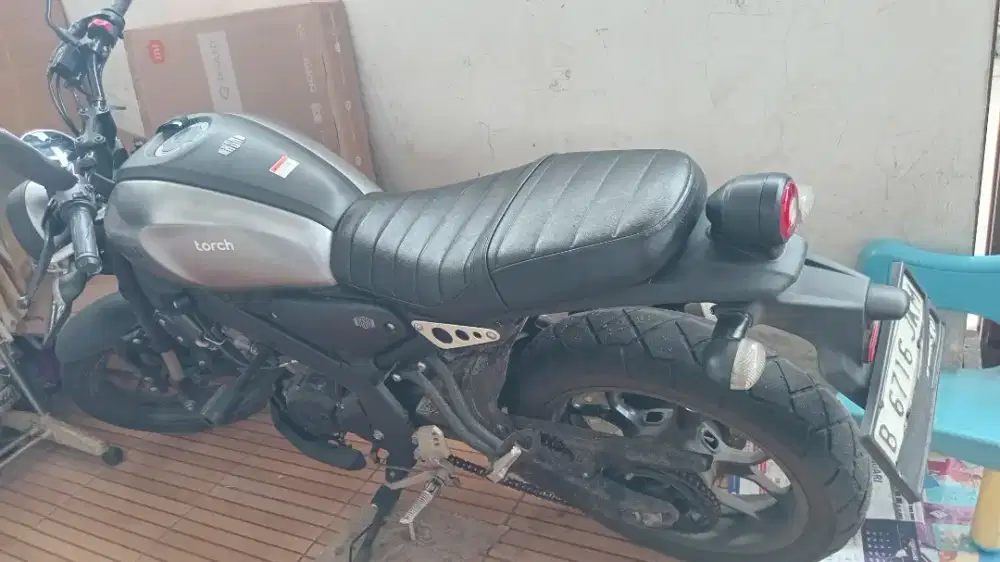 Yamaha XSR 155 2025 Silver Black