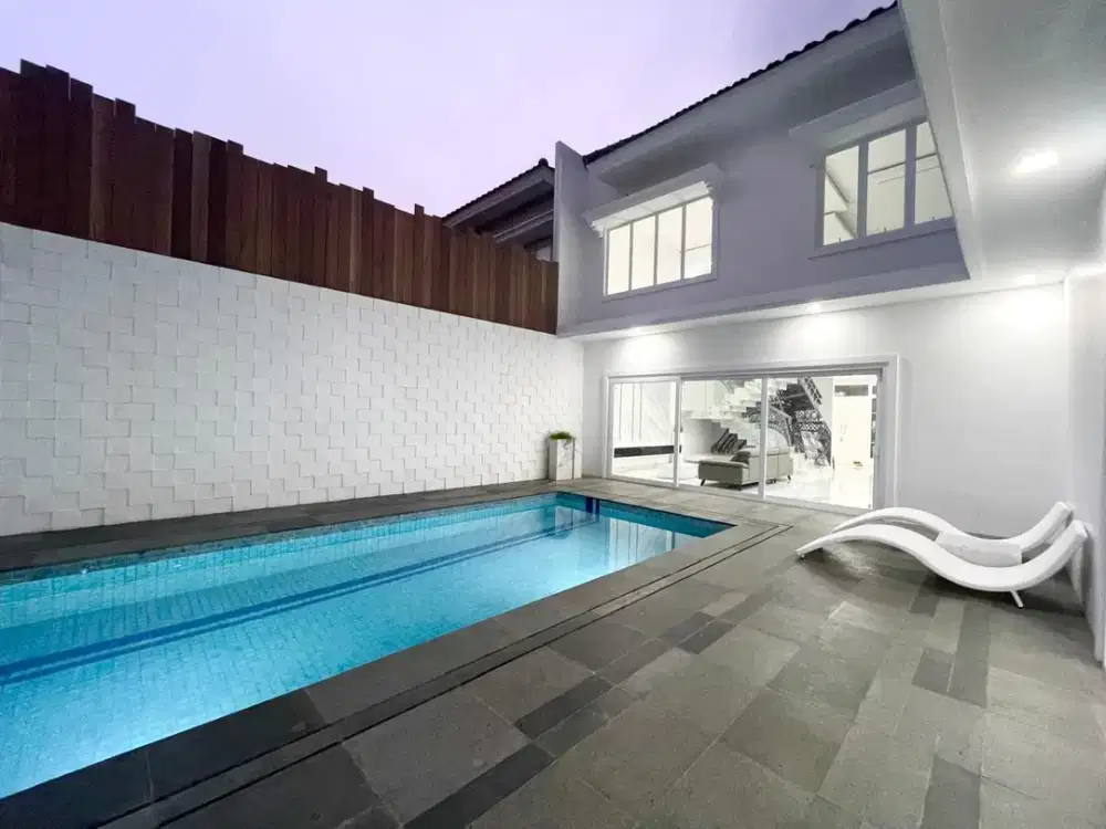 Luxury Furnished Residence with Private Pool in Lippo Cikarang – Cluster Emerald