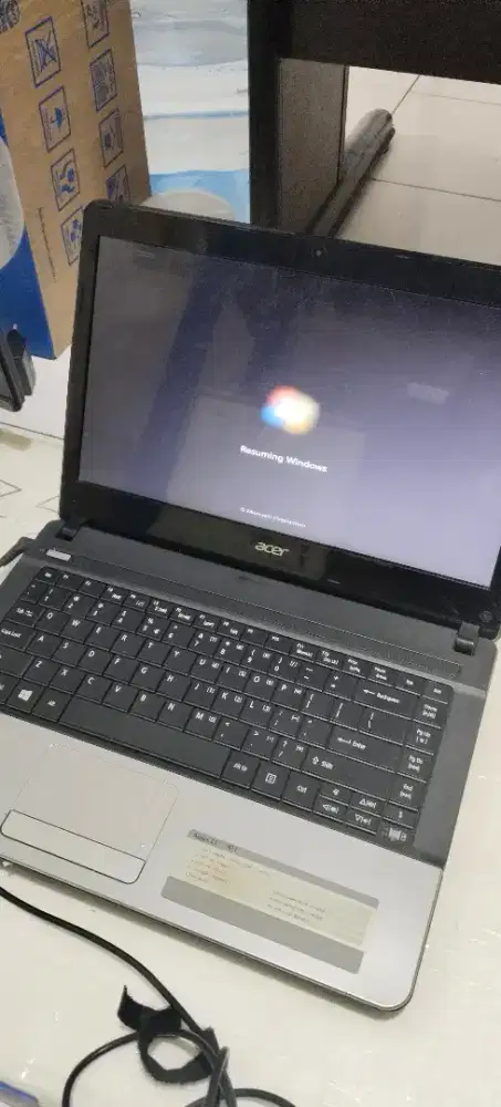 LAPTOP ACER APIRE E1