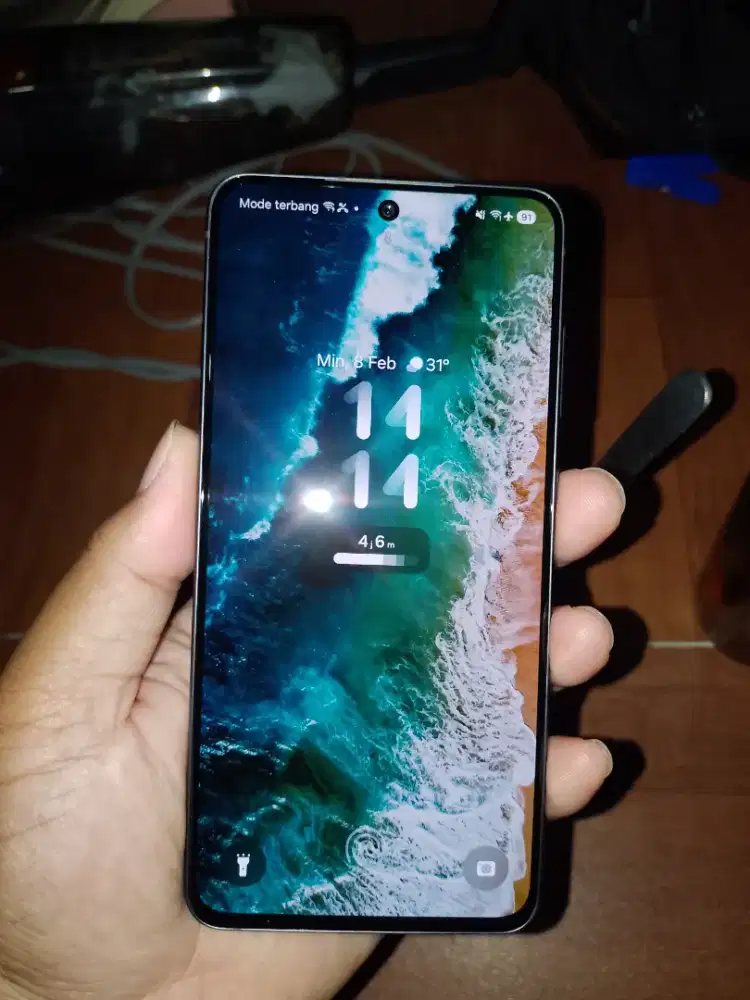 Samsung Galaxy S21 FE 8/256 Nominus + adaptor ANKER 30W + Aksesoris