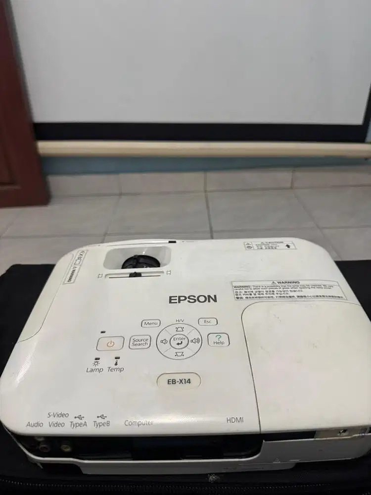 Proyektor epson x14