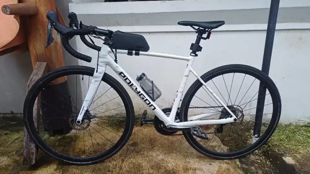 Sepeda Roadbike Polygon Strattos S4D - Size M