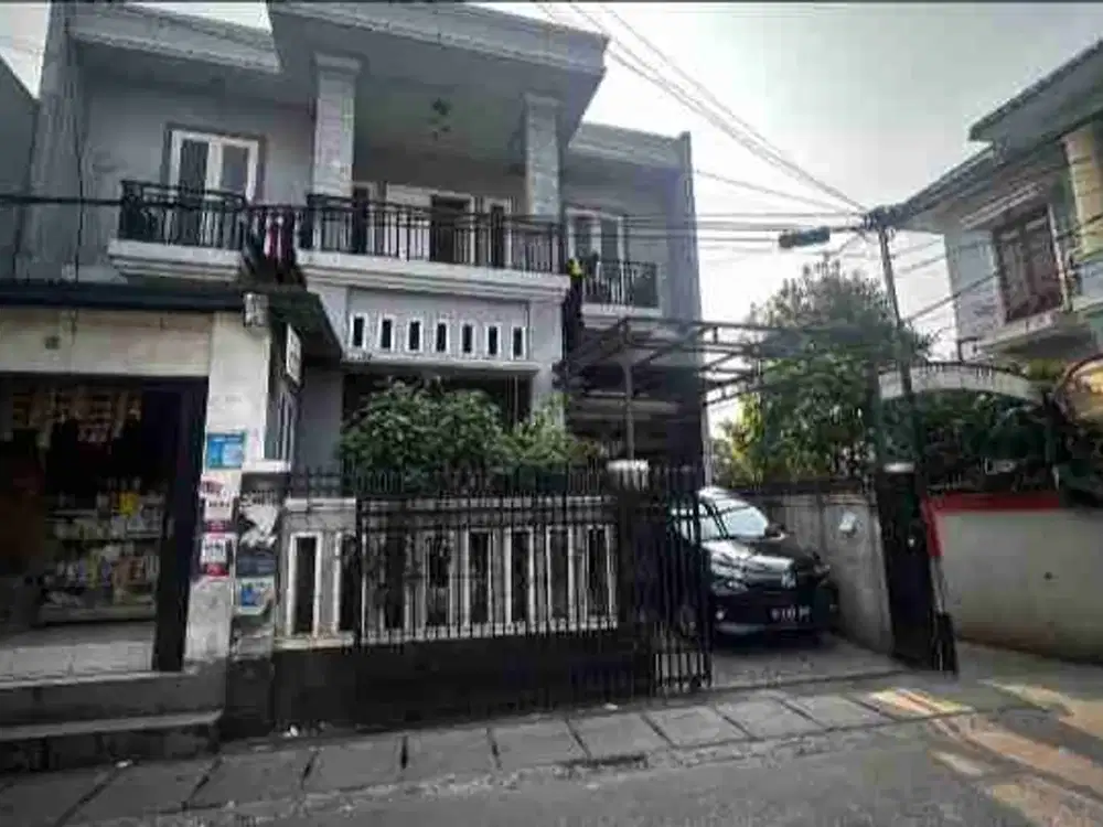 Rumah Asri di Halim Jakarta timur
