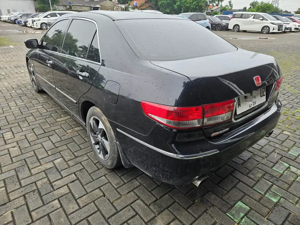 Honda Accord 2004 Bensin