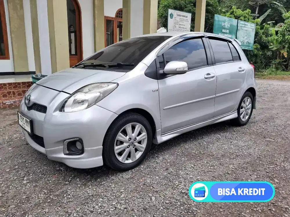 Yaris S Limited 2012 Matic