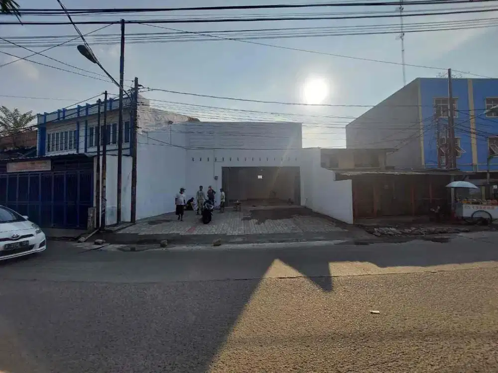 Disewakan Ruko 1Lantai di pinggir Jalan Raya  Jatibening dekat exit tol jatibening,stasiun LRT Cikunir