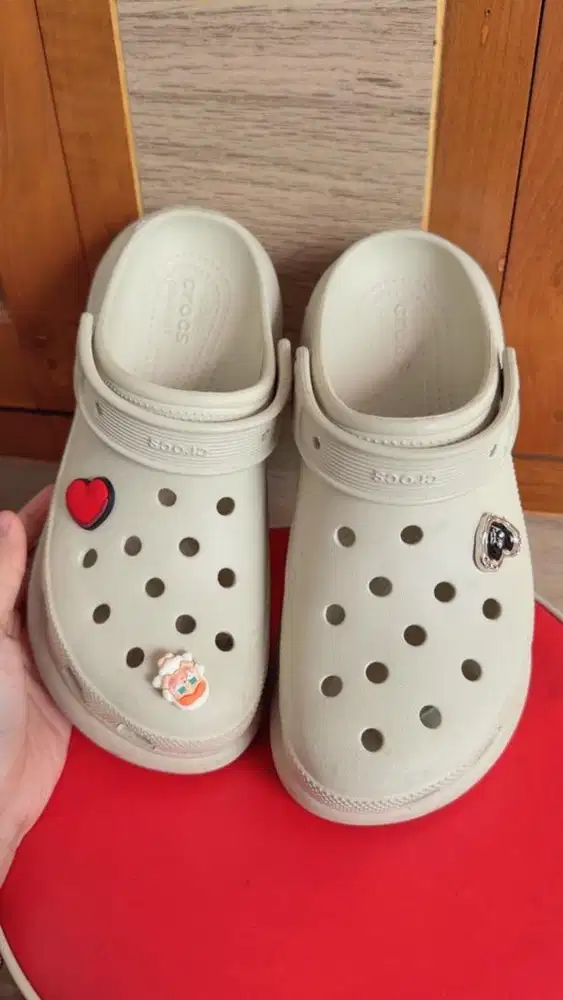 Original Crocs classic crush blog - Bone