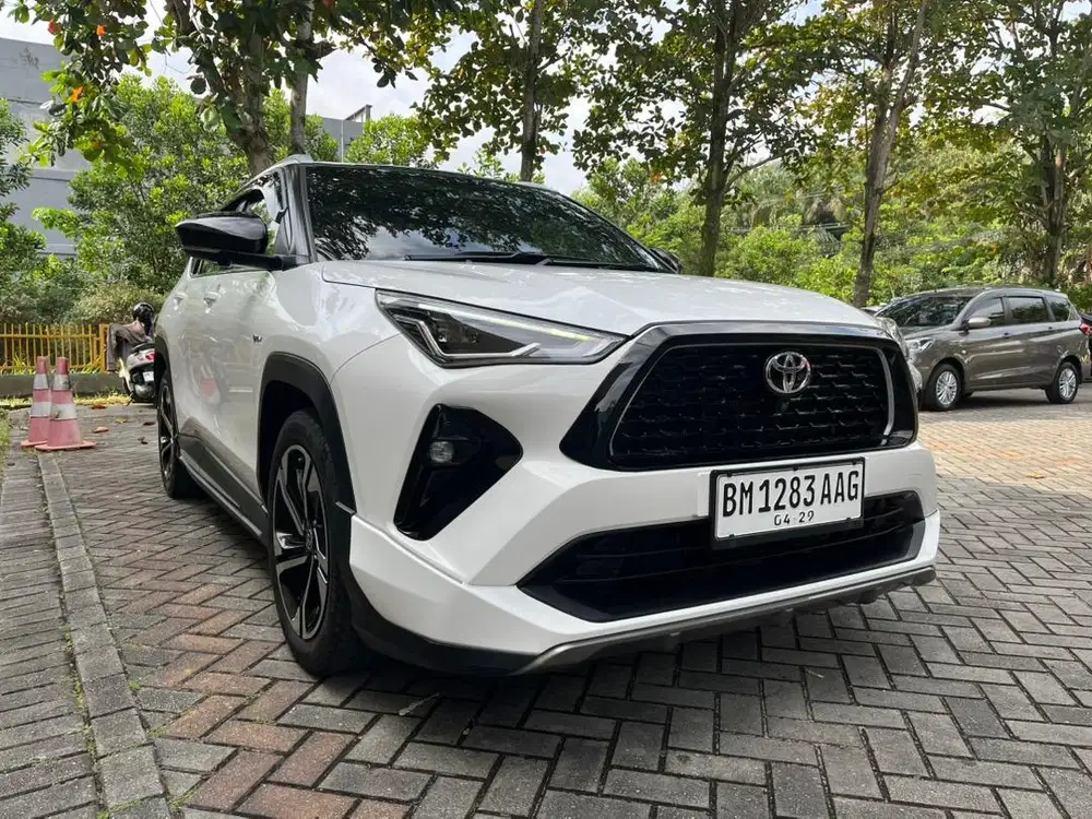 Yaris Cross GR Hybrid TSS CVT 2024 nik 2023 KM 20 Ribuan