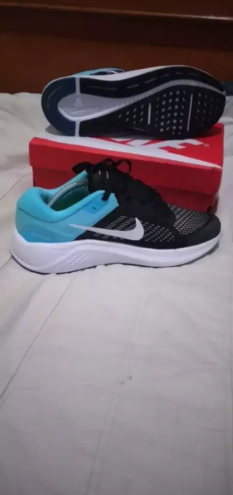 Bissmillaahi Jual sepatu Struktur