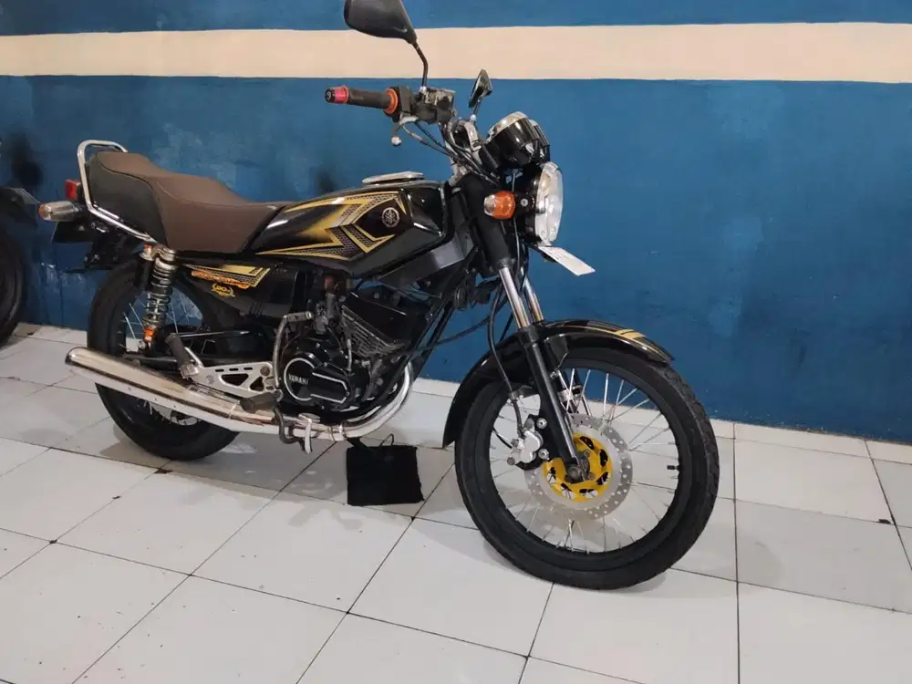 DIJUAL YAMAHA RX KING 2004