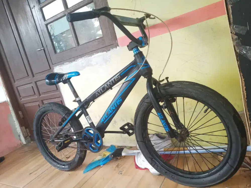 Sepeda atlantis..ukuran ring 20