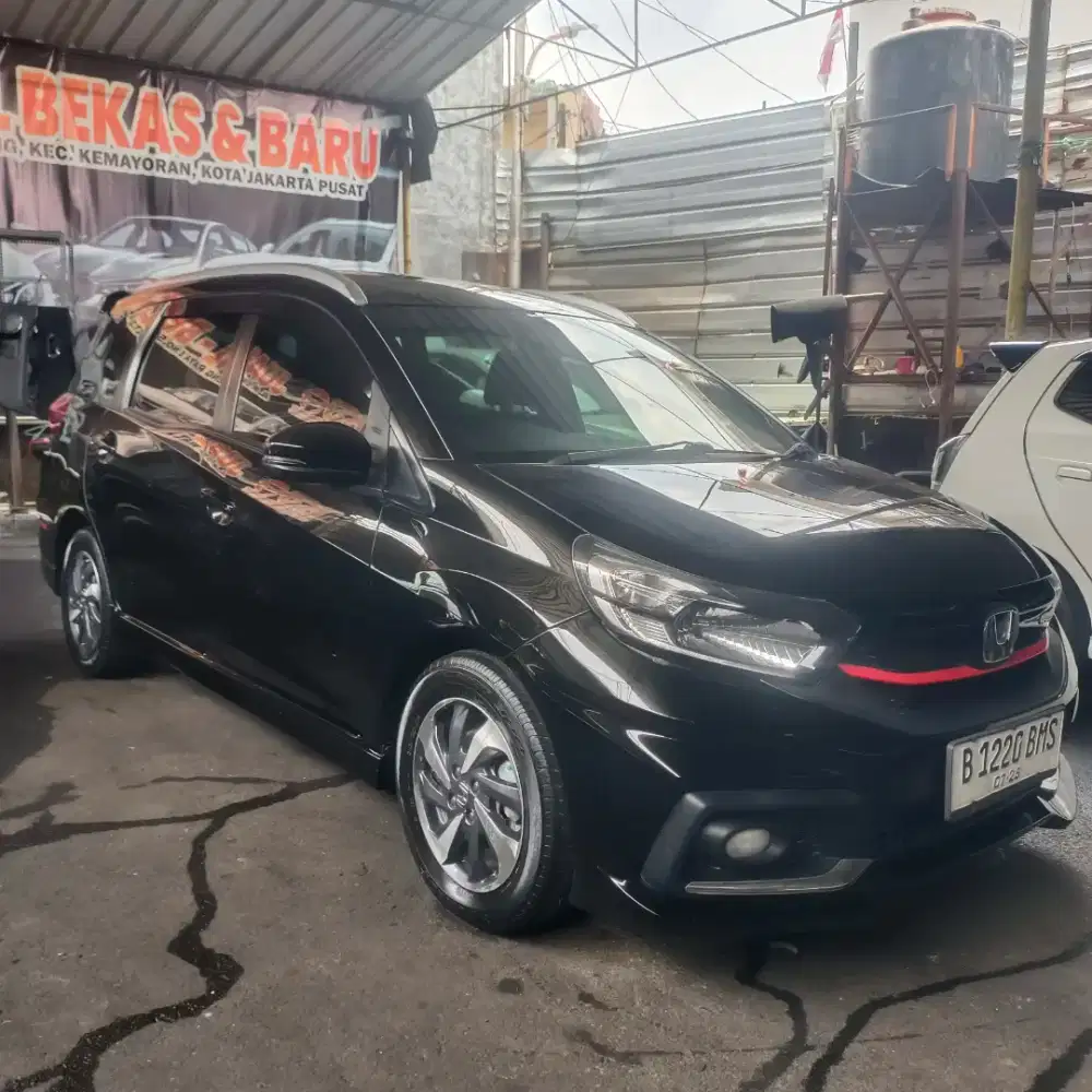 Honda Mobilio RS 1.5 Matic Hitam 2018 Nopol B Genap