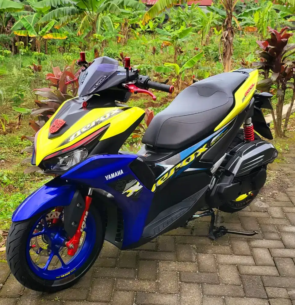 Yamaha aerox conected