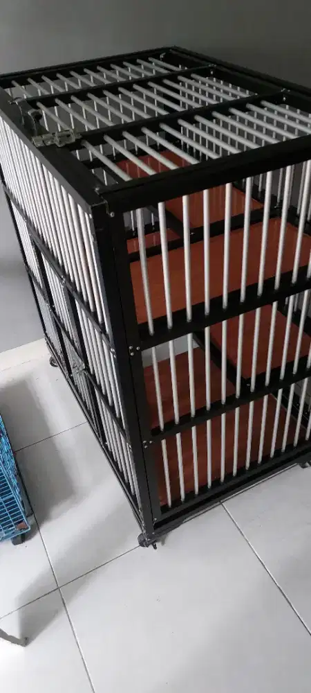 Kandang kucing alumunium