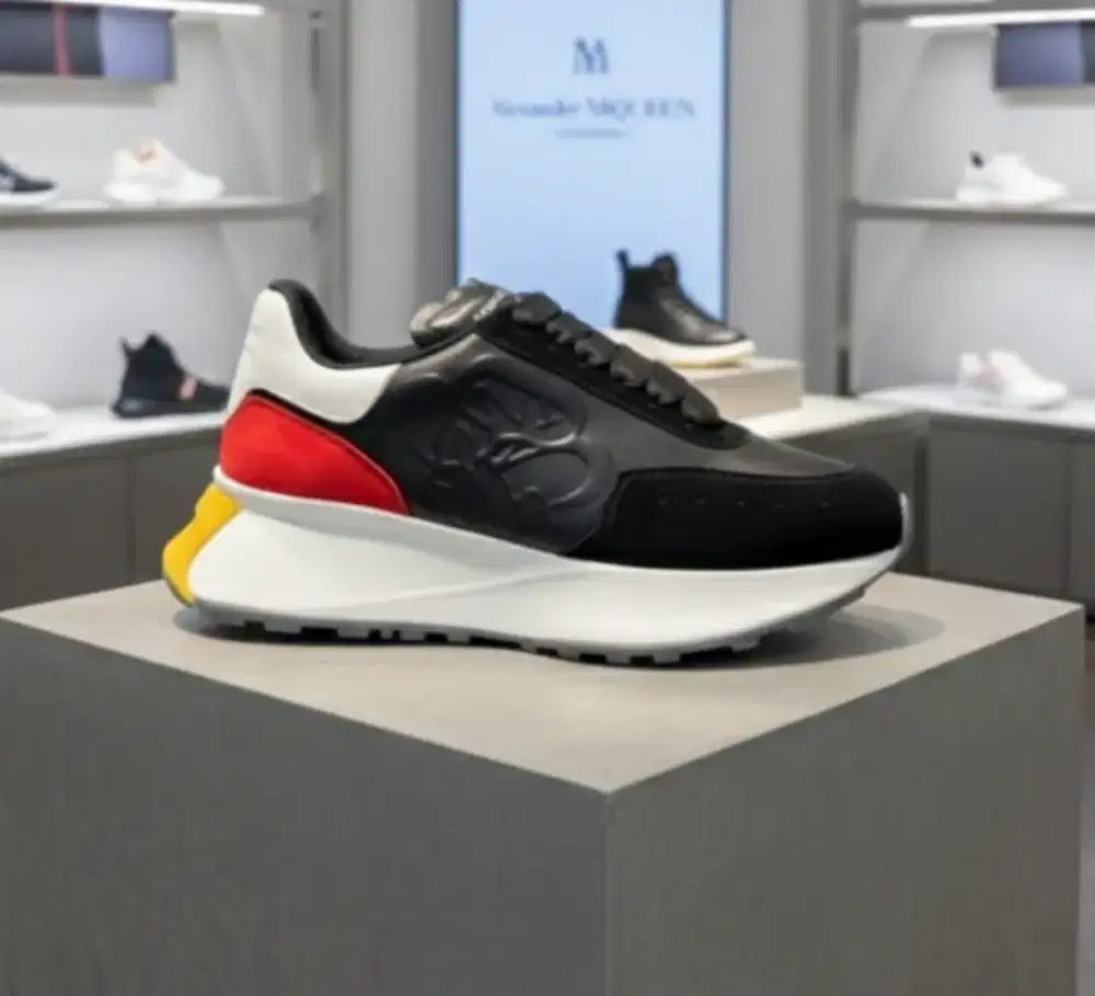 ALEXANDER MCQUEEN OVERSIZED SNEAKER BRANDED IMPORT